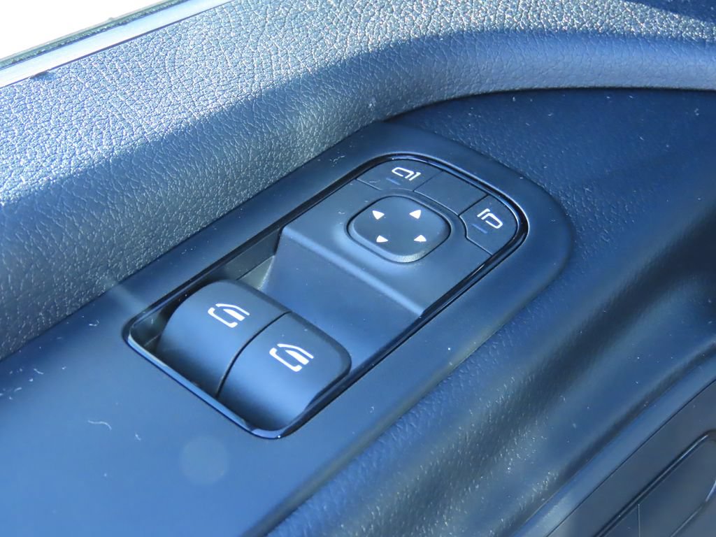 Used 2025 Mercedes-Benz Sprinter 3500 image 23