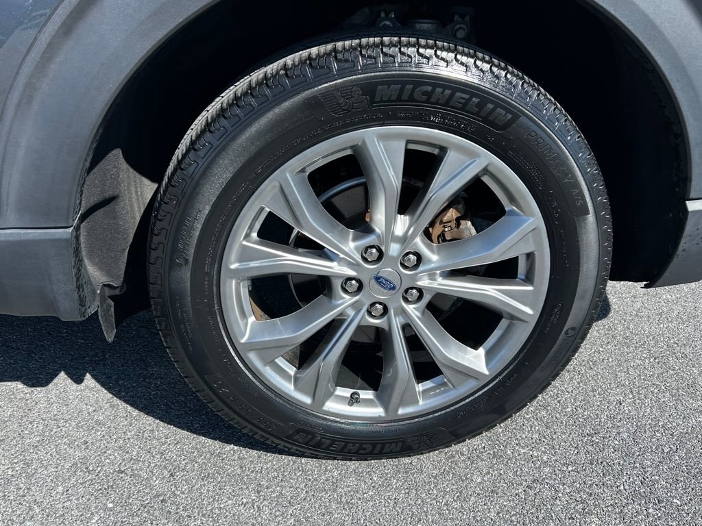 Used 2020 Ford Explorer XLT w/ Equipment Group 202A image 16