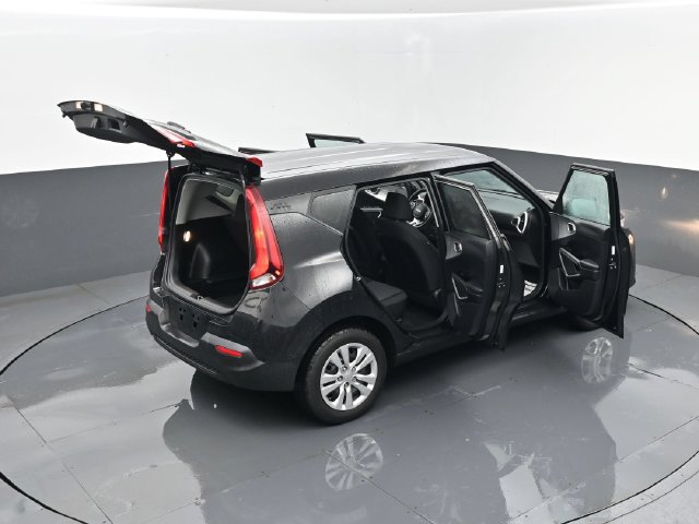 Used 2022 Kia Soul LX FWD image 24