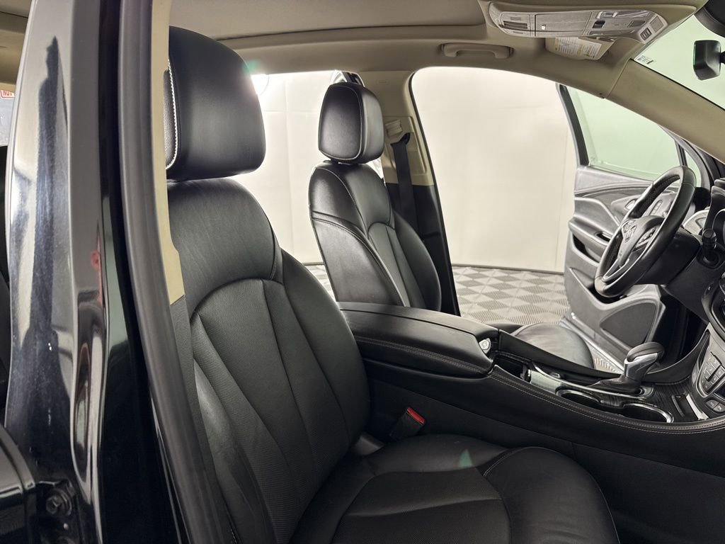 Used 2017 Buick Envision Essence FWD image 41