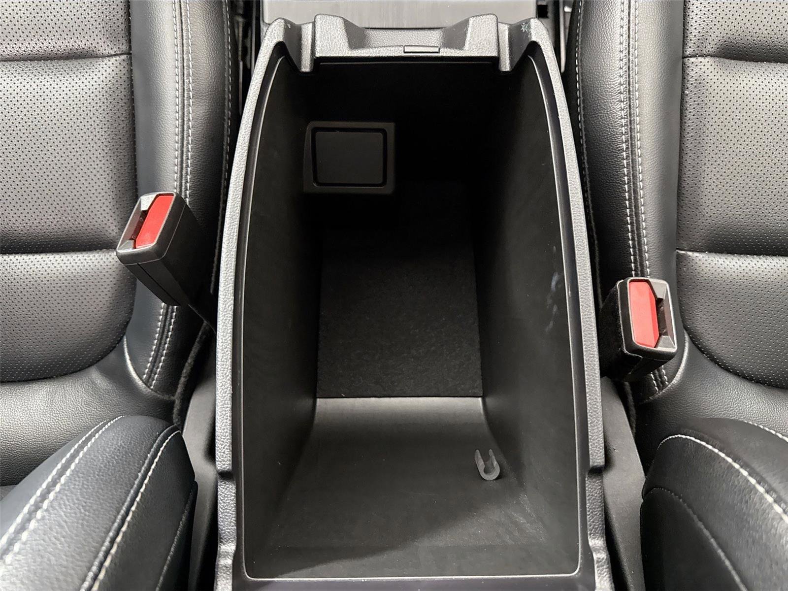 Used 2022 Ford Escape SEL w/ Technology Package image 34