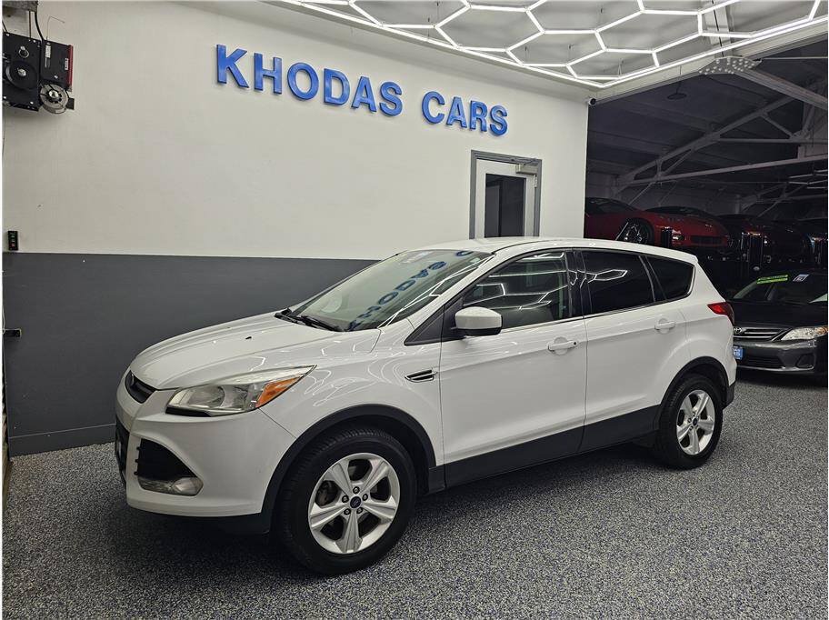 Used 2016 Ford Escape SE FWD image 2