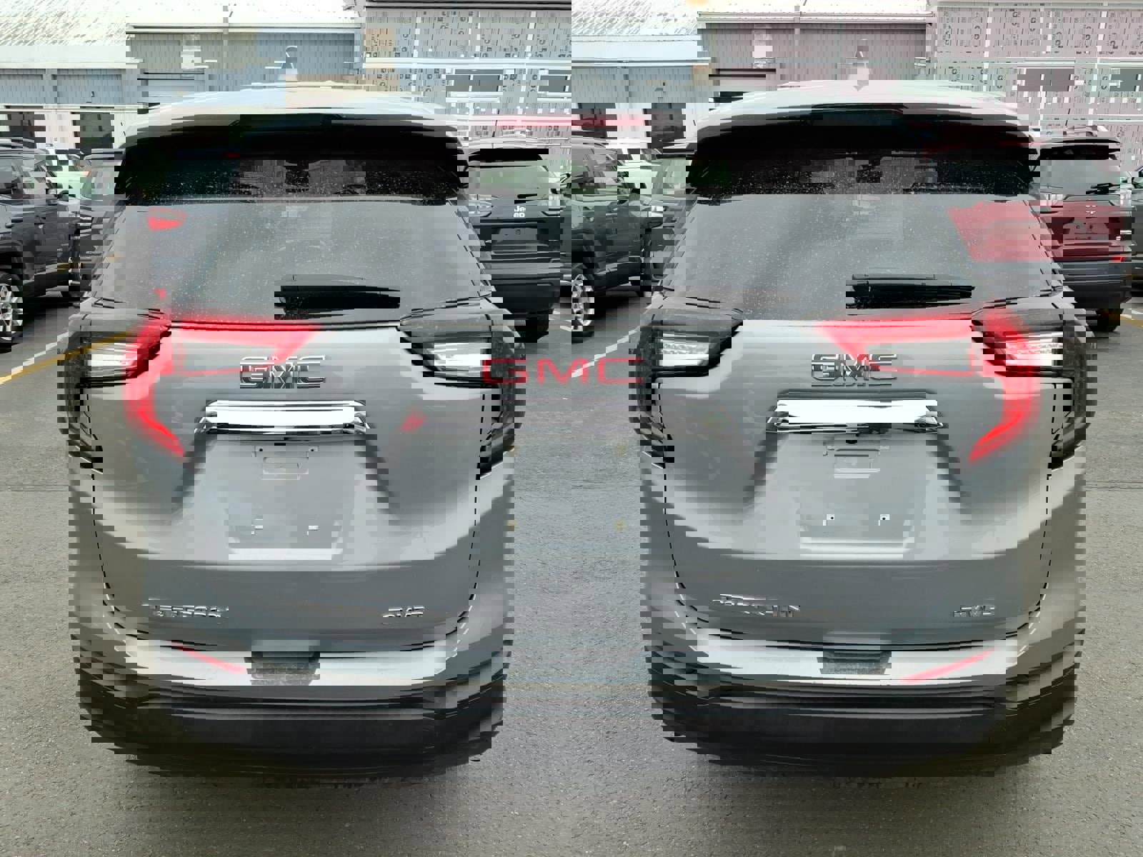 Used 2024 GMC Terrain SLE image 6