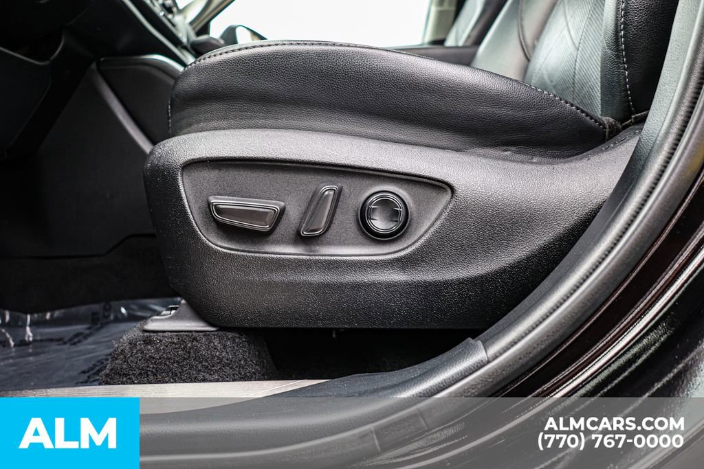 Used 2021 Toyota Highlander Platinum image 27