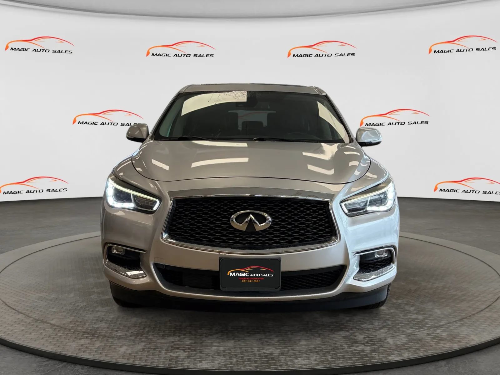 Used 2019 INFINITI QX60 Pure AWD/4WD image 3