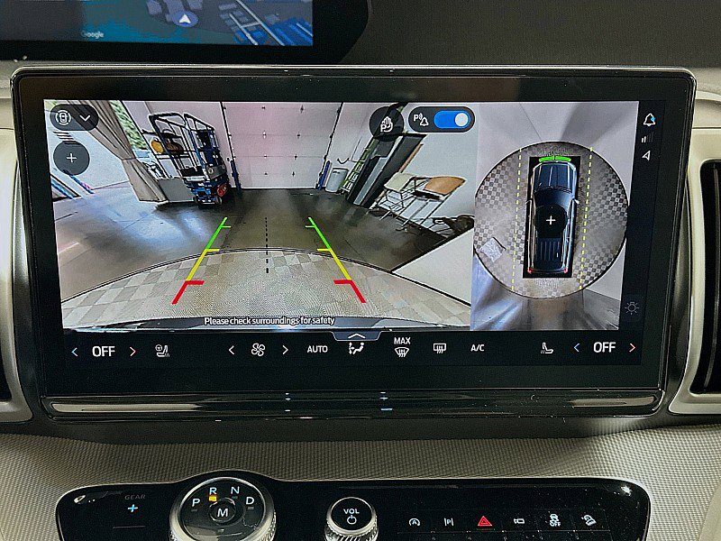 New 2025 Ford Expedition Active image 17