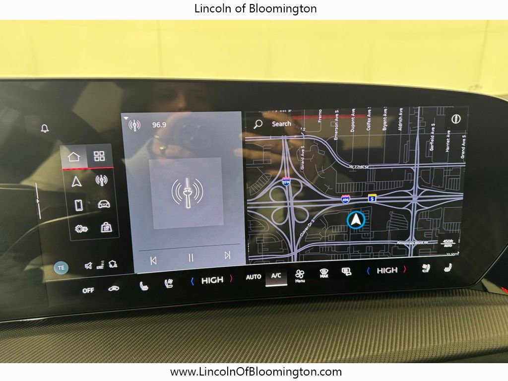 Used 2025 Audi SQ5 Prestige w/ Prestige Package image 53