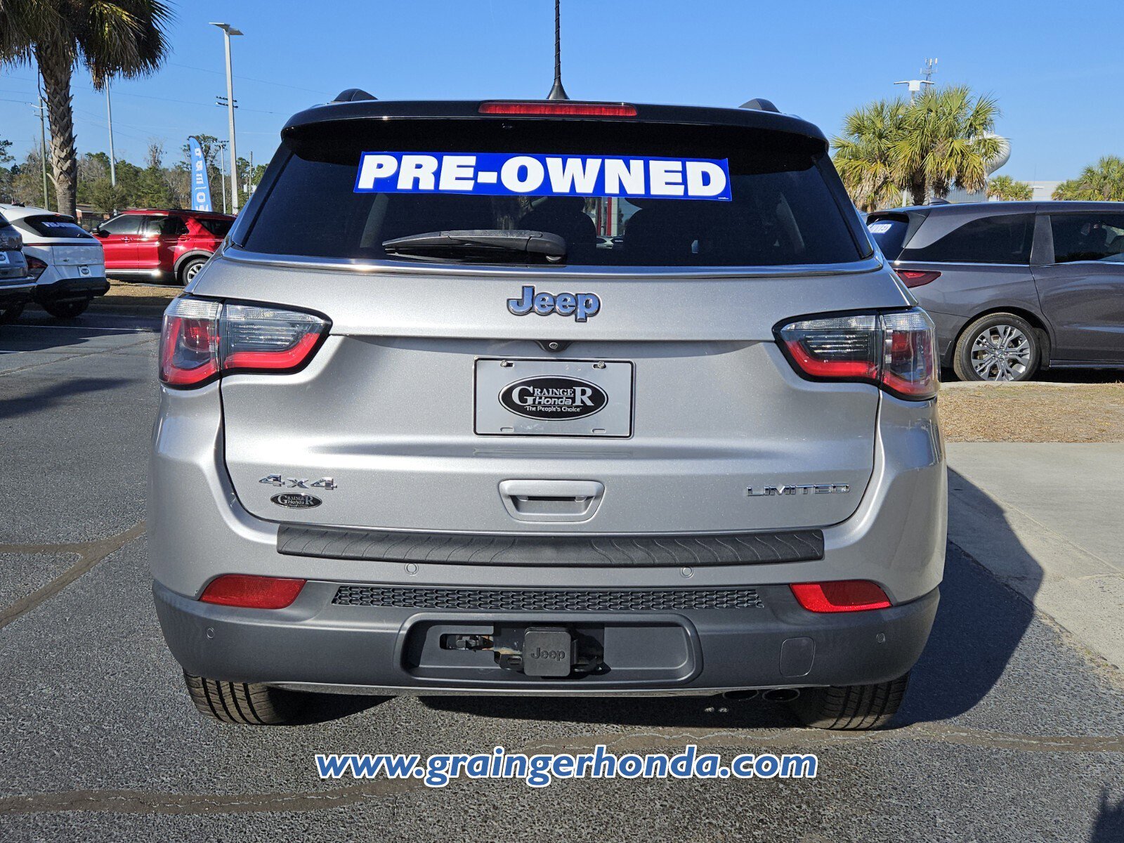 Used 2017 Jeep Compass Limited image 4