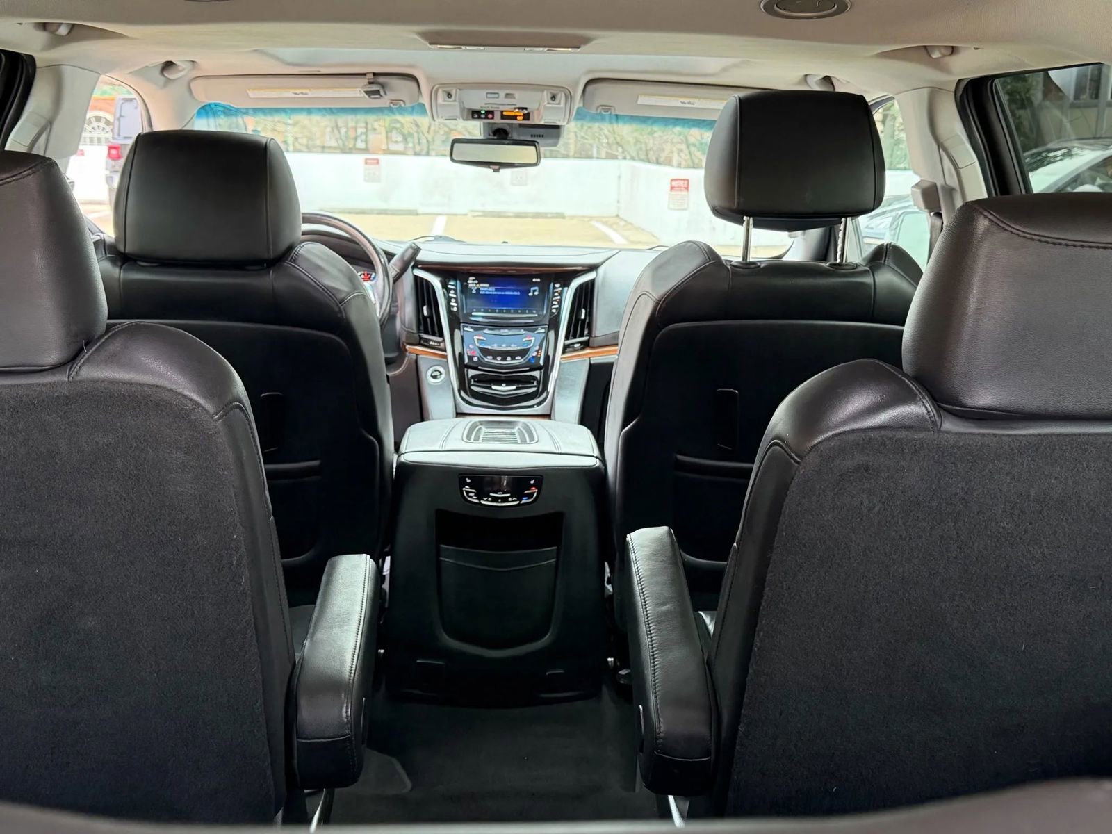 Used 2019 Cadillac Escalade Luxury image 21