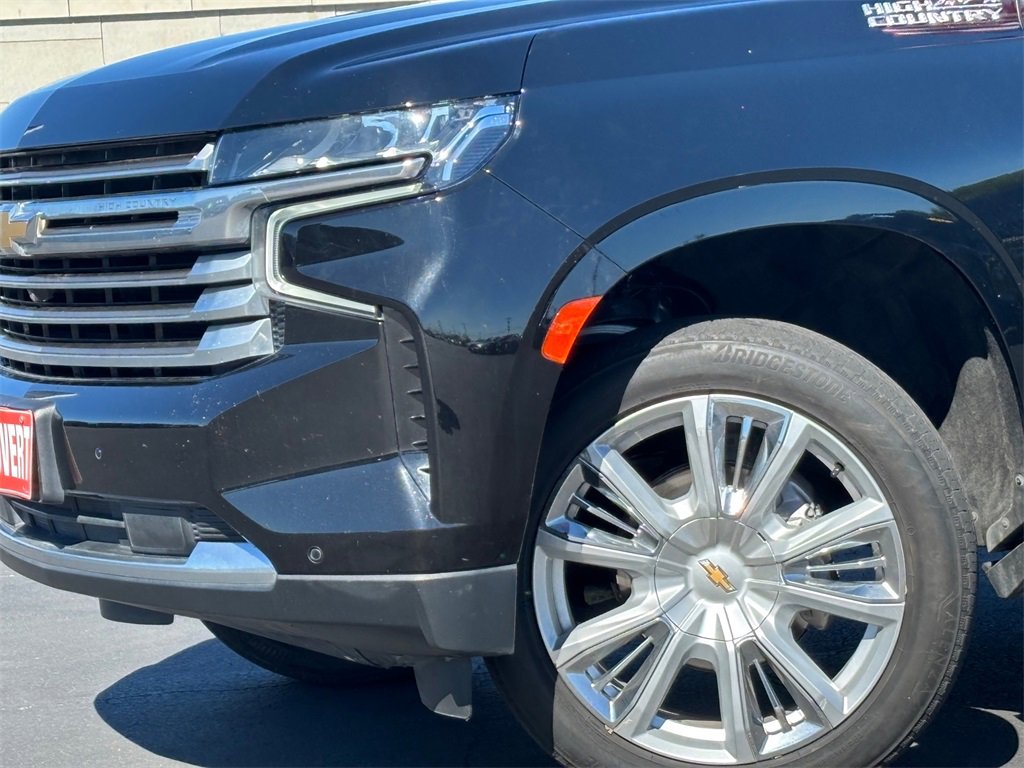 Used 2021 Chevrolet Tahoe High Country w/ Premium Package image 3
