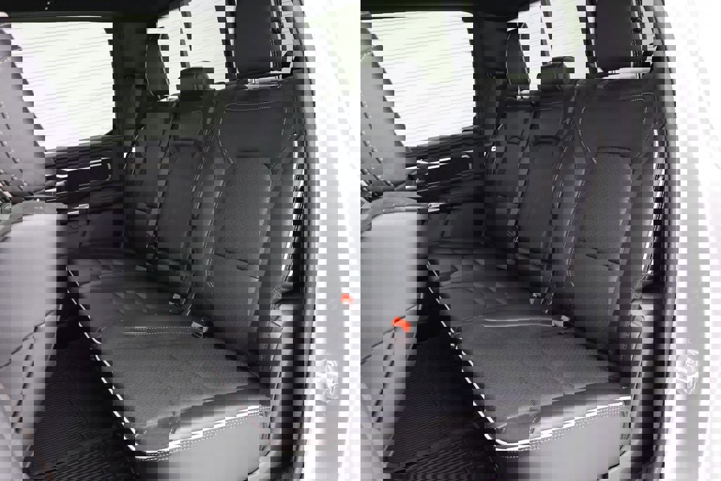 Used 2025 RAM 1500 Laramie w/ Night Edition image 21