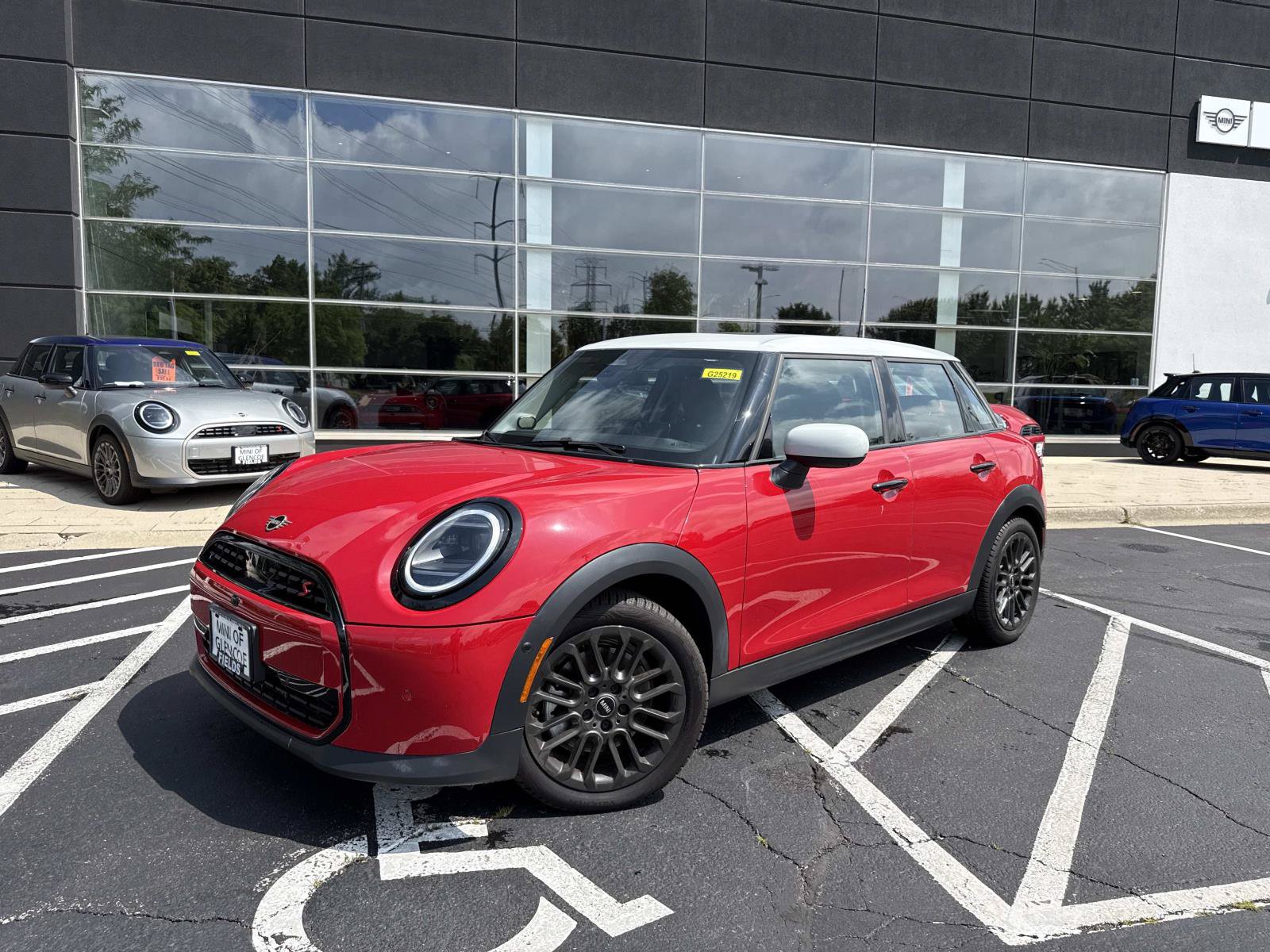 Certified 2025 MINI Cooper S FWD image 1