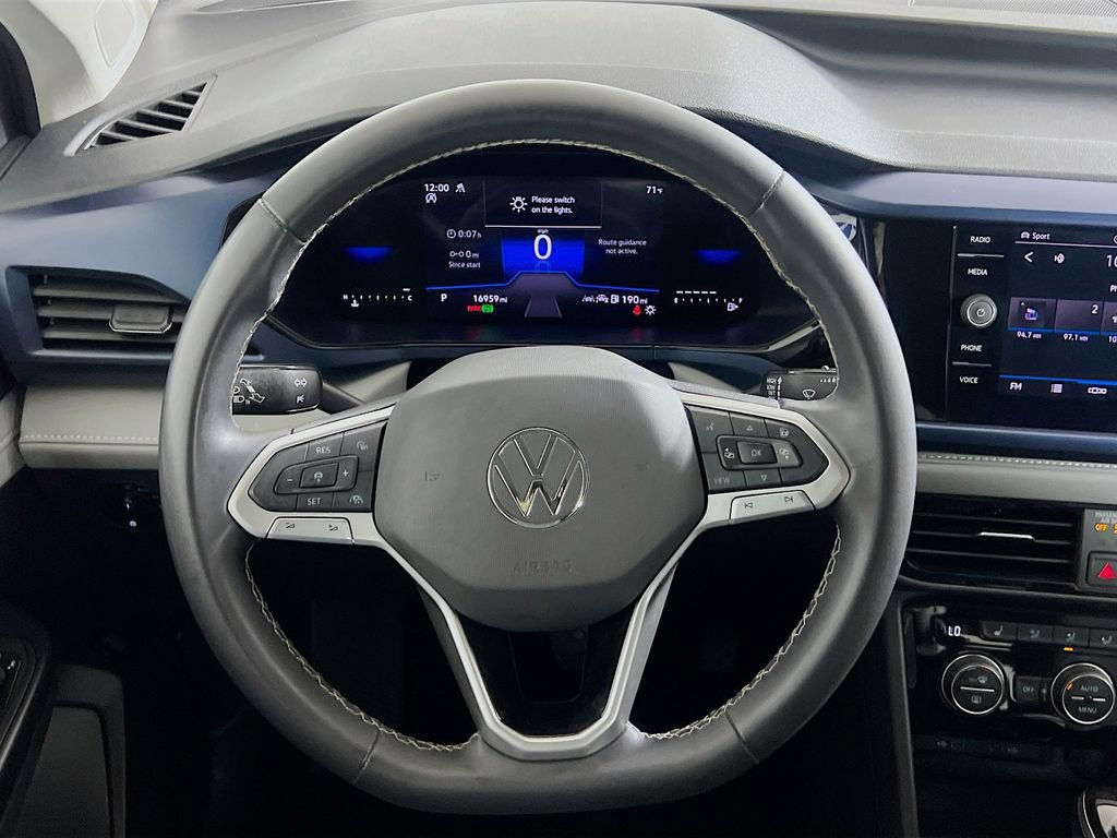Used 2024 Volkswagen Taos SE w/ Panoramic Sunroof Package AWD/4WD image 14