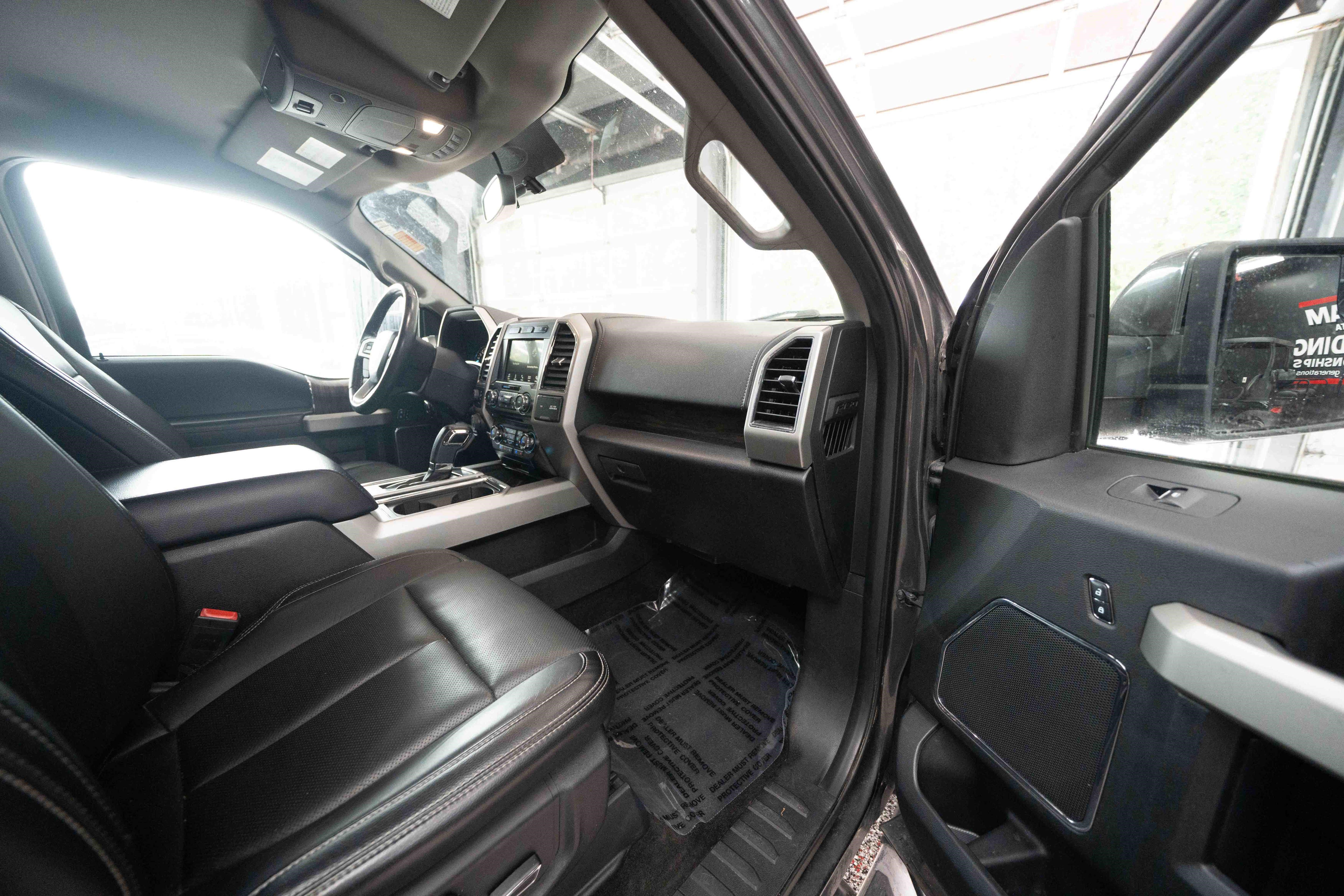 Used 2018 Ford F150 Lariat w/ Trailer Tow Package AWD/4WD image 24