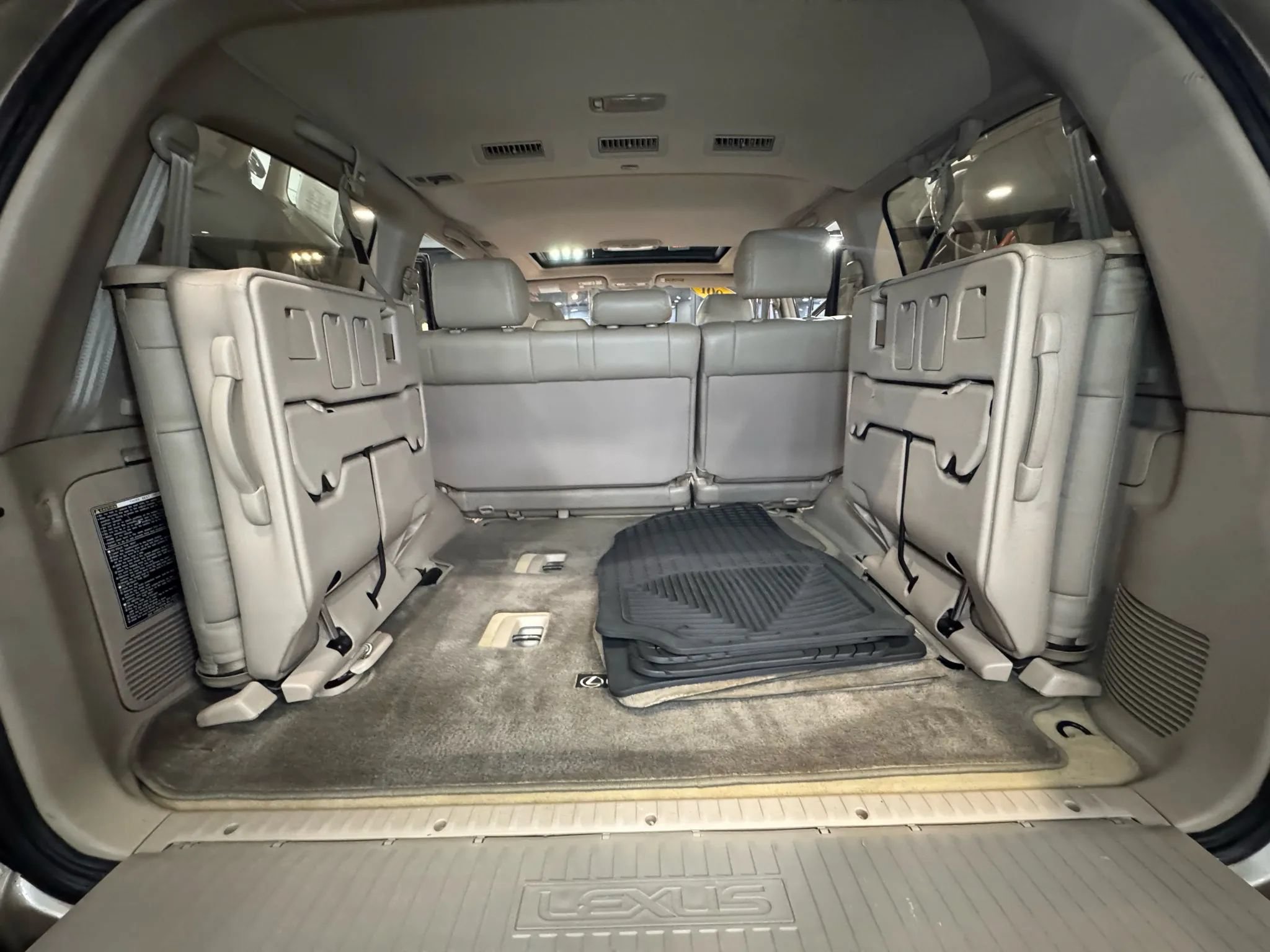 Used 2001 Lexus LX 470 4WD image 19