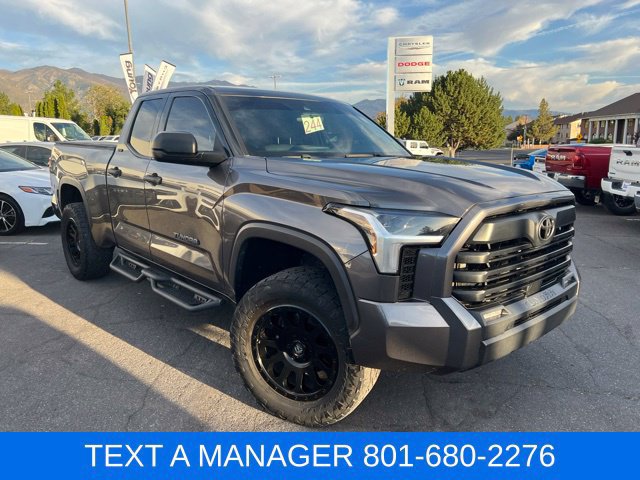 Used 2022 Toyota Tundra SR5 AWD/4WD image 9