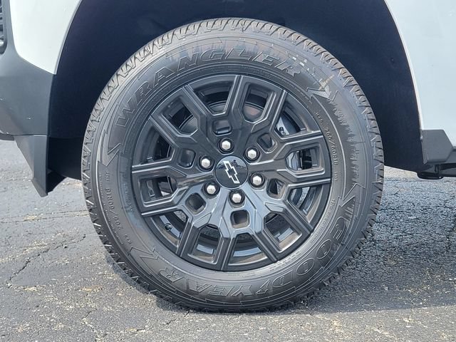 New 2026 Chevrolet Colorado W/T w/ WT Custom Package AWD/4WD image 11