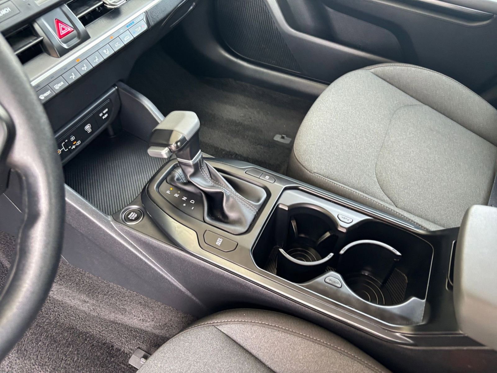 Used 2025 Kia K4 LXS FWD image 42