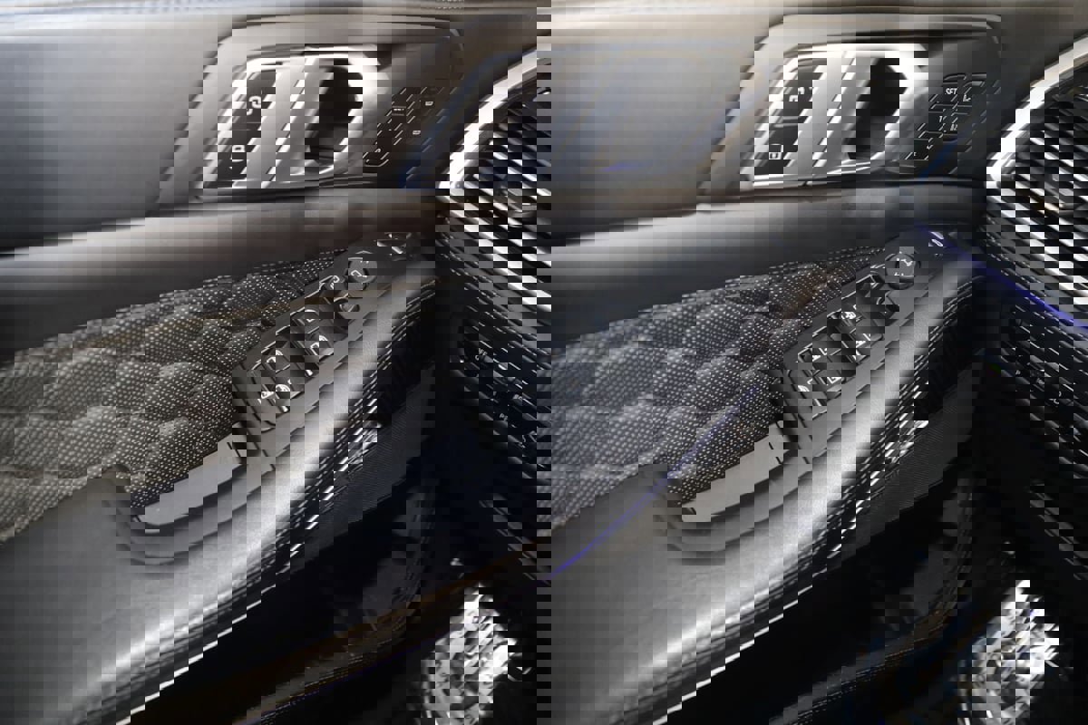 Used 2021 BMW X5 M w/ Competition Package image 43