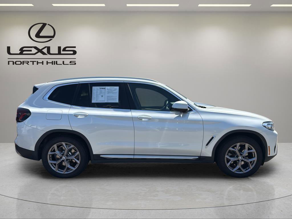 Used 2022 BMW X3 xDrive30i w/ Convenience Package AWD/4WD image 5