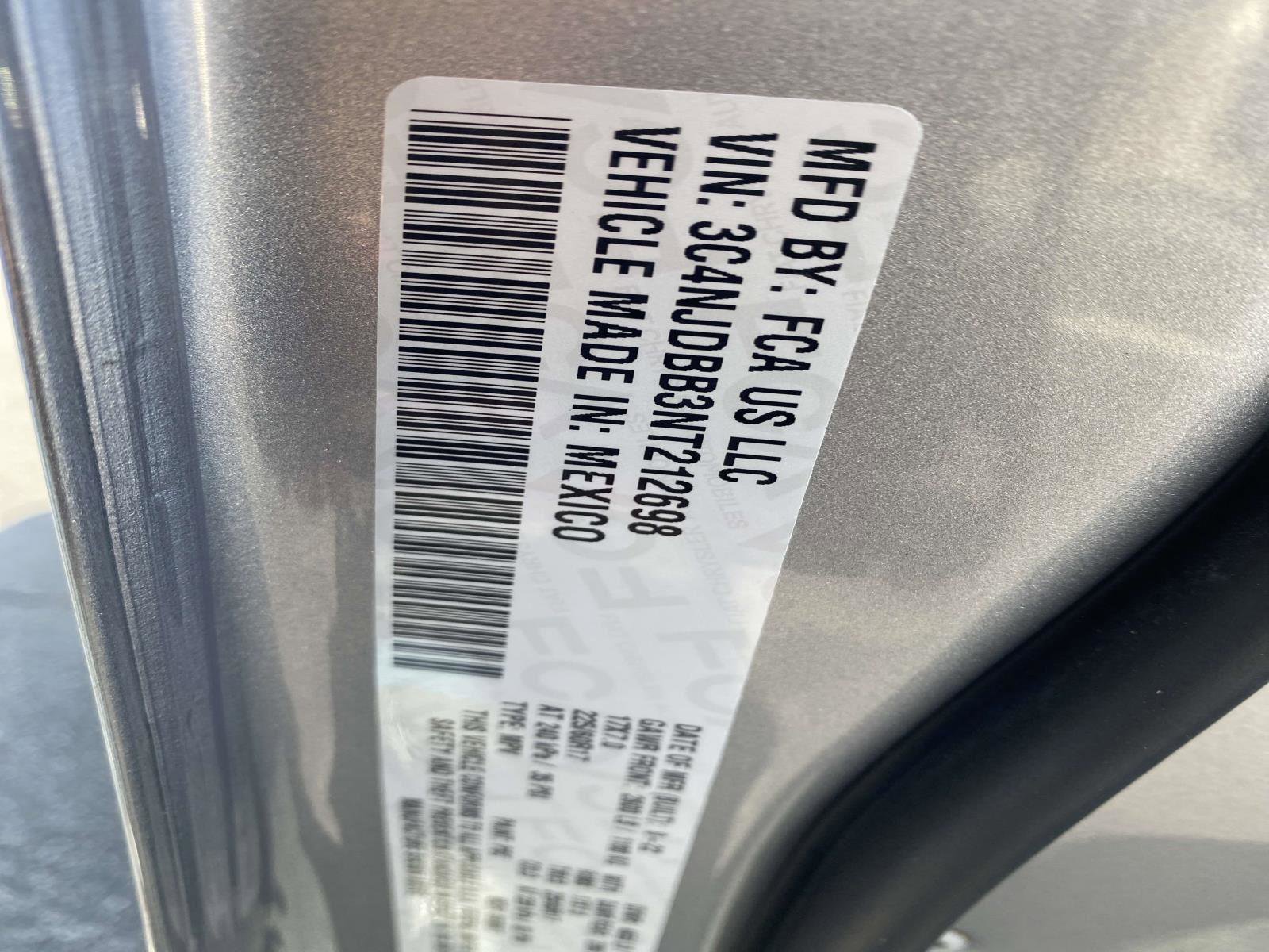 Certified 2022 Jeep Compass Latitude image 25