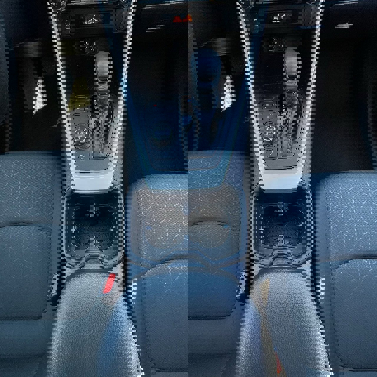 Used 2025 Toyota RAV4 XLE image 20