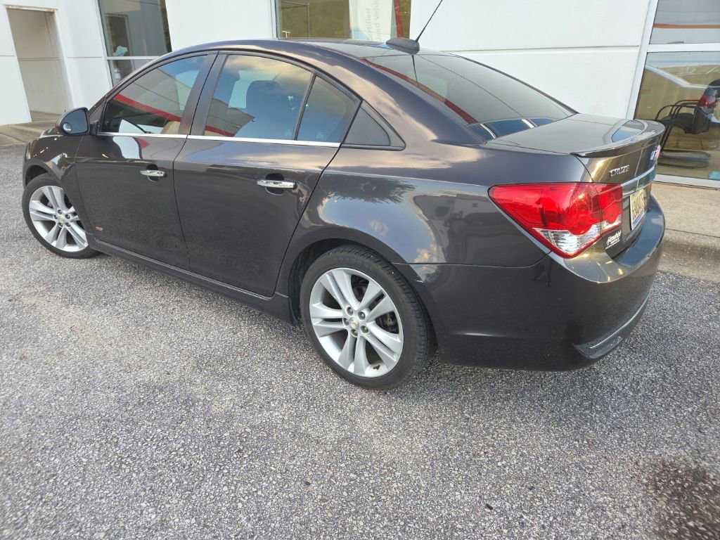 Used 2015 Chevrolet Cruze LTZ w/ Sun, Sound and Sport Package FWD image 4
