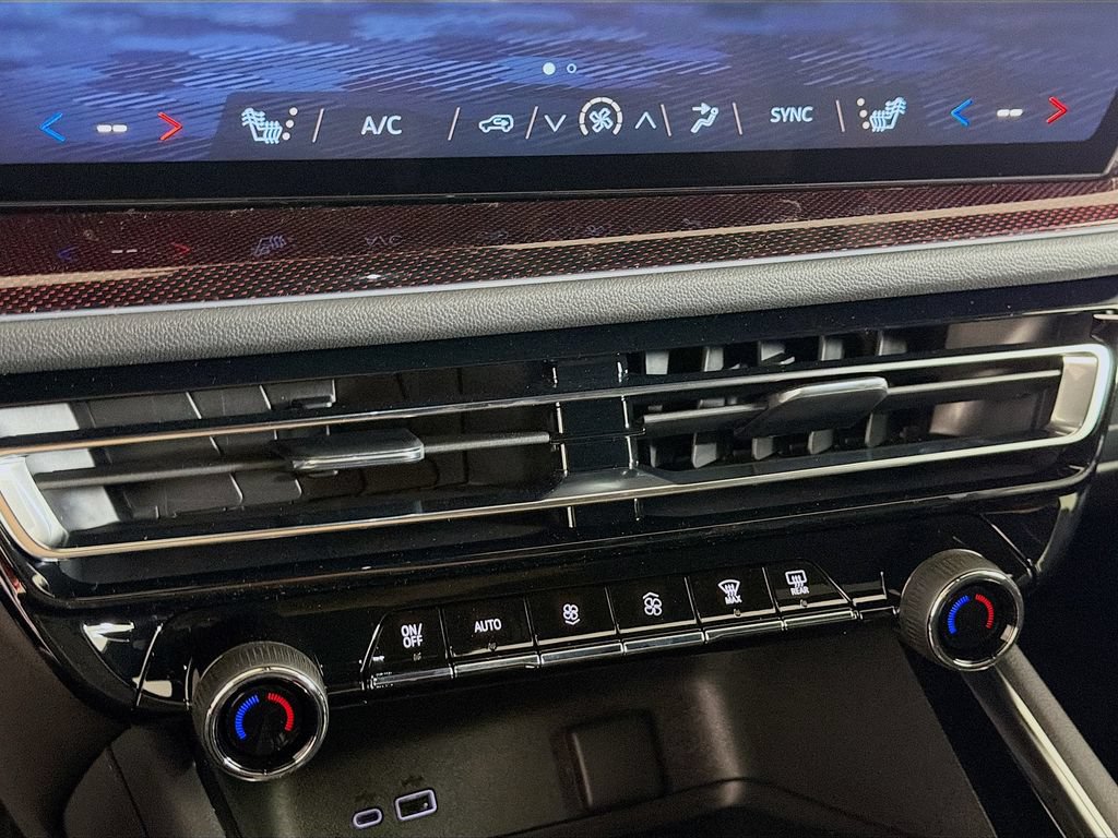 New 2026 Chevrolet Traverse Z71 w/ Enhanced Driving Package AWD/4WD image 15
