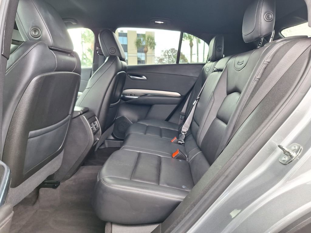 Used 2023 Cadillac XT4 Premium Luxury image 10