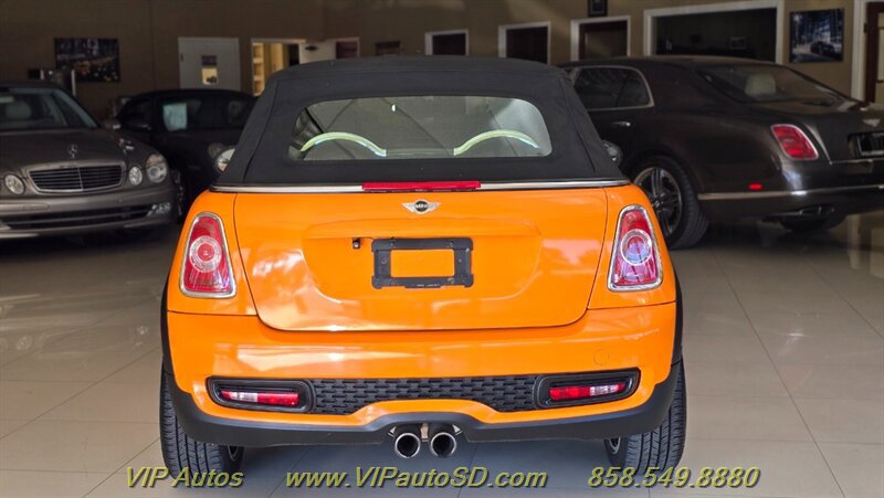 Used 2014 MINI Cooper S image 9