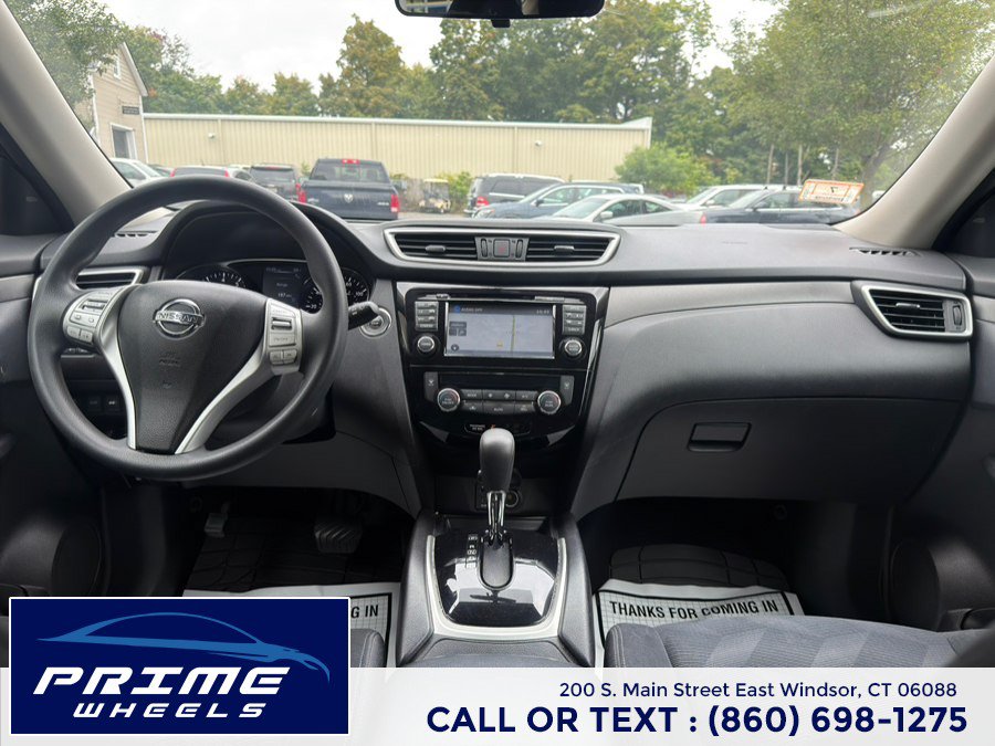 Used 2015 Nissan Rogue SV w/ SV Premium Package AWD/4WD image 18