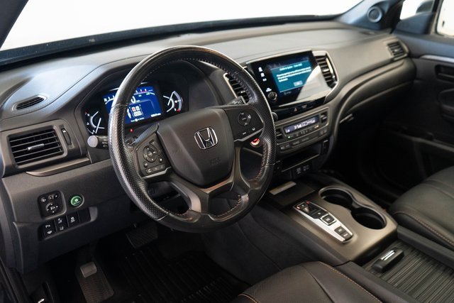 Used 2022 Honda Passport TrailSport image 3