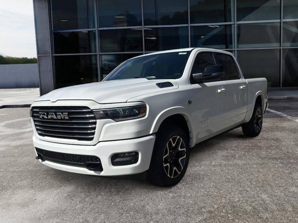 New 2026 RAM 1500 Laramie AWD/4WD image 3
