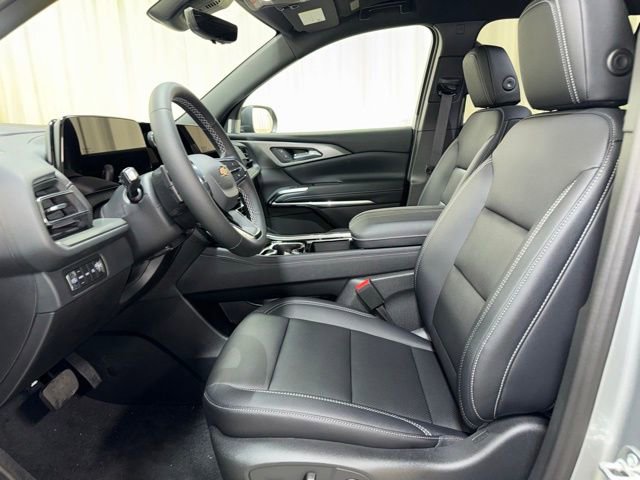 New 2026 Chevrolet Traverse LT w/ Driver Confidence Package AWD/4WD image 15