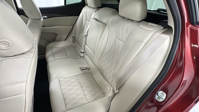 Used 2023 Buick Envision Avenir image 12