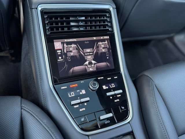 Certified 2023 Porsche Panamera 4 Platinum Edition AWD/4WD image 34