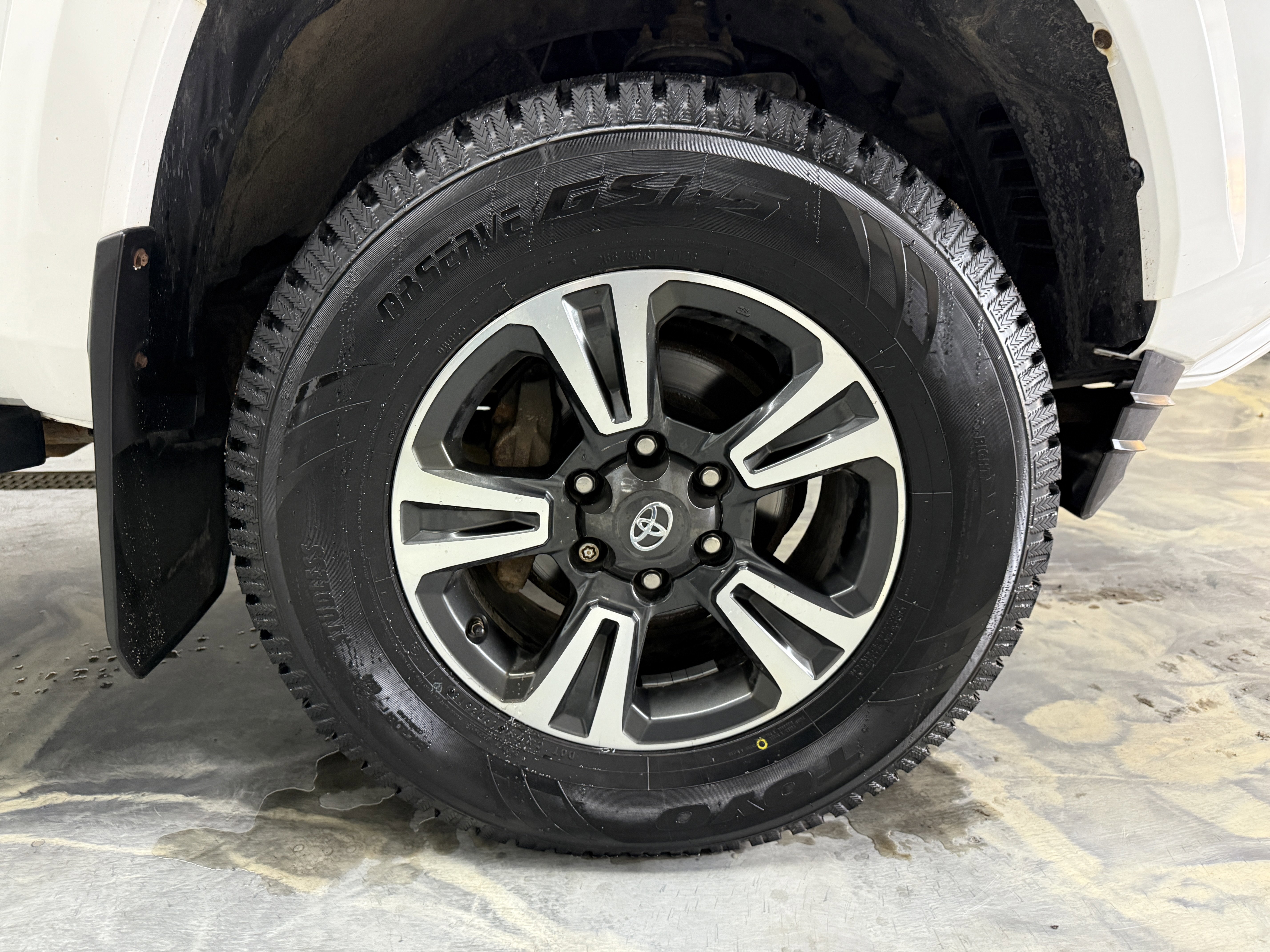 Used 2017 Toyota Tacoma TRD Off-Road image 29