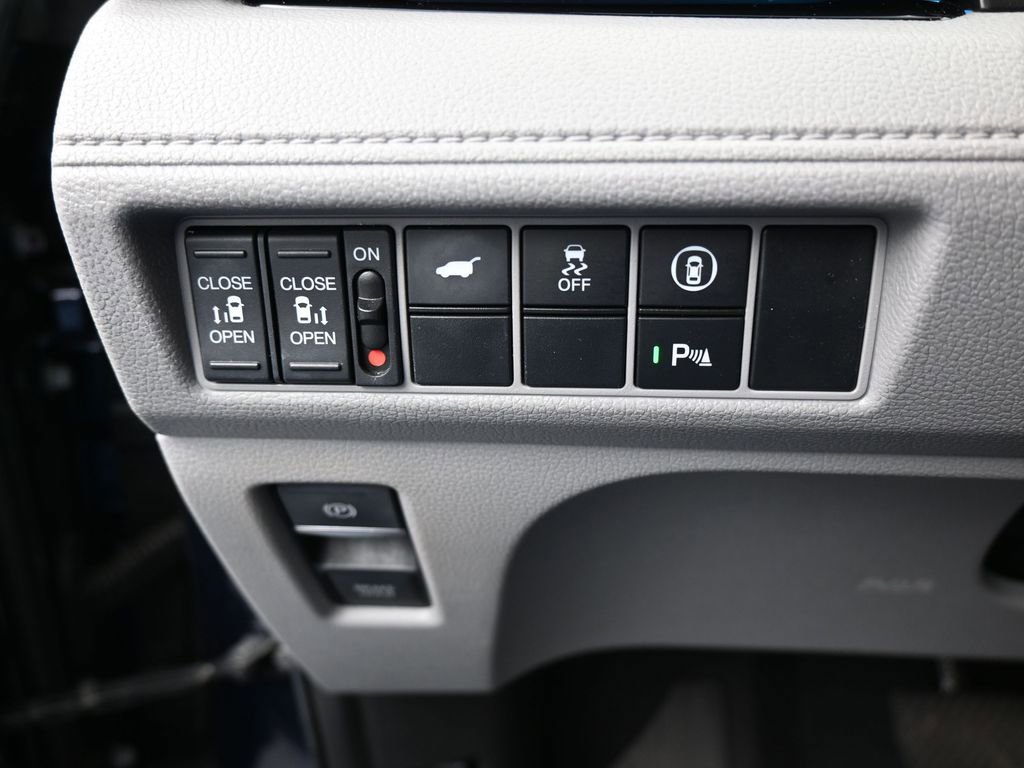 Used 2021 Honda Odyssey Elite image 38