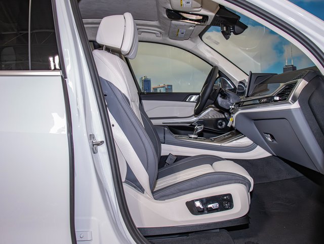 New 2026 BMW ALPINA XB7 AWD/4WD image 21