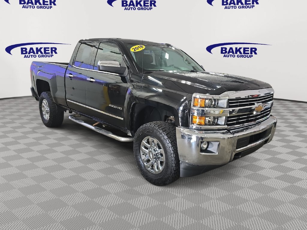 Used 2018 Chevrolet Silverado 2500 LTZ w/ Snow Plow Prep Package AWD/4WD image 3