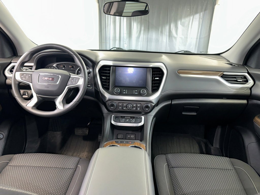 Used 2023 GMC Acadia SLE w/ Driver Convenience Package image 31