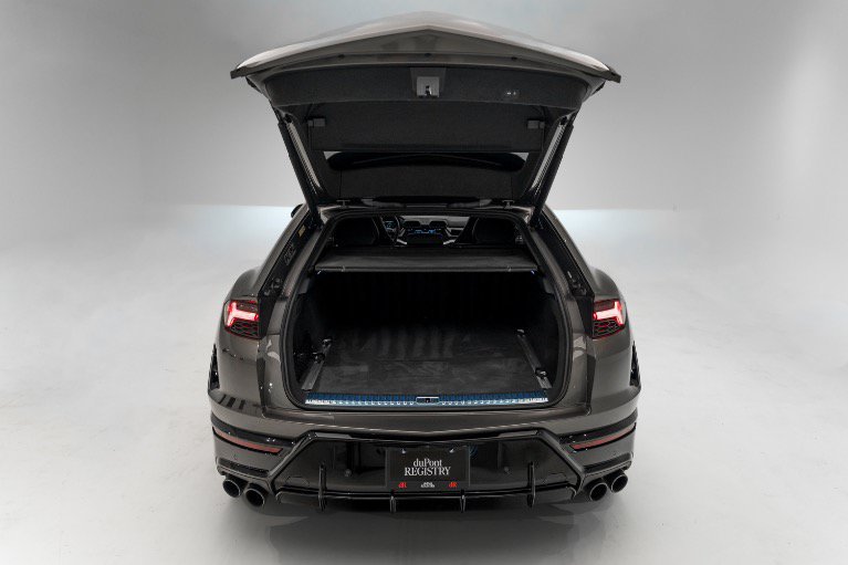 Used 2025 Lamborghini Urus SE AWD/4WD image 34