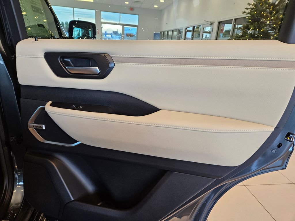 New 2026 Nissan Armada Platinum image 30