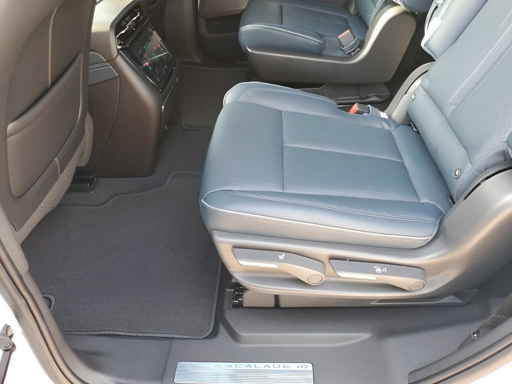 New 2026 Cadillac Escalade IQL Sport 2 AWD/4WD image 25