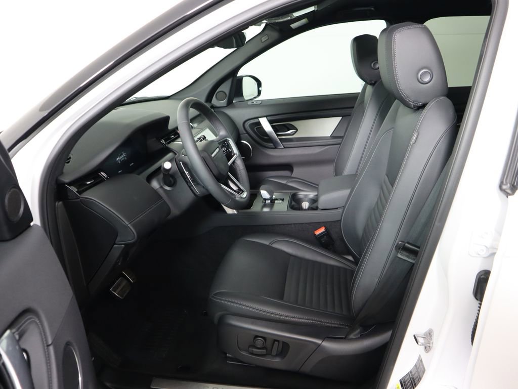 Used 2024 Land Rover Discovery Sport Dynamic SE image 20