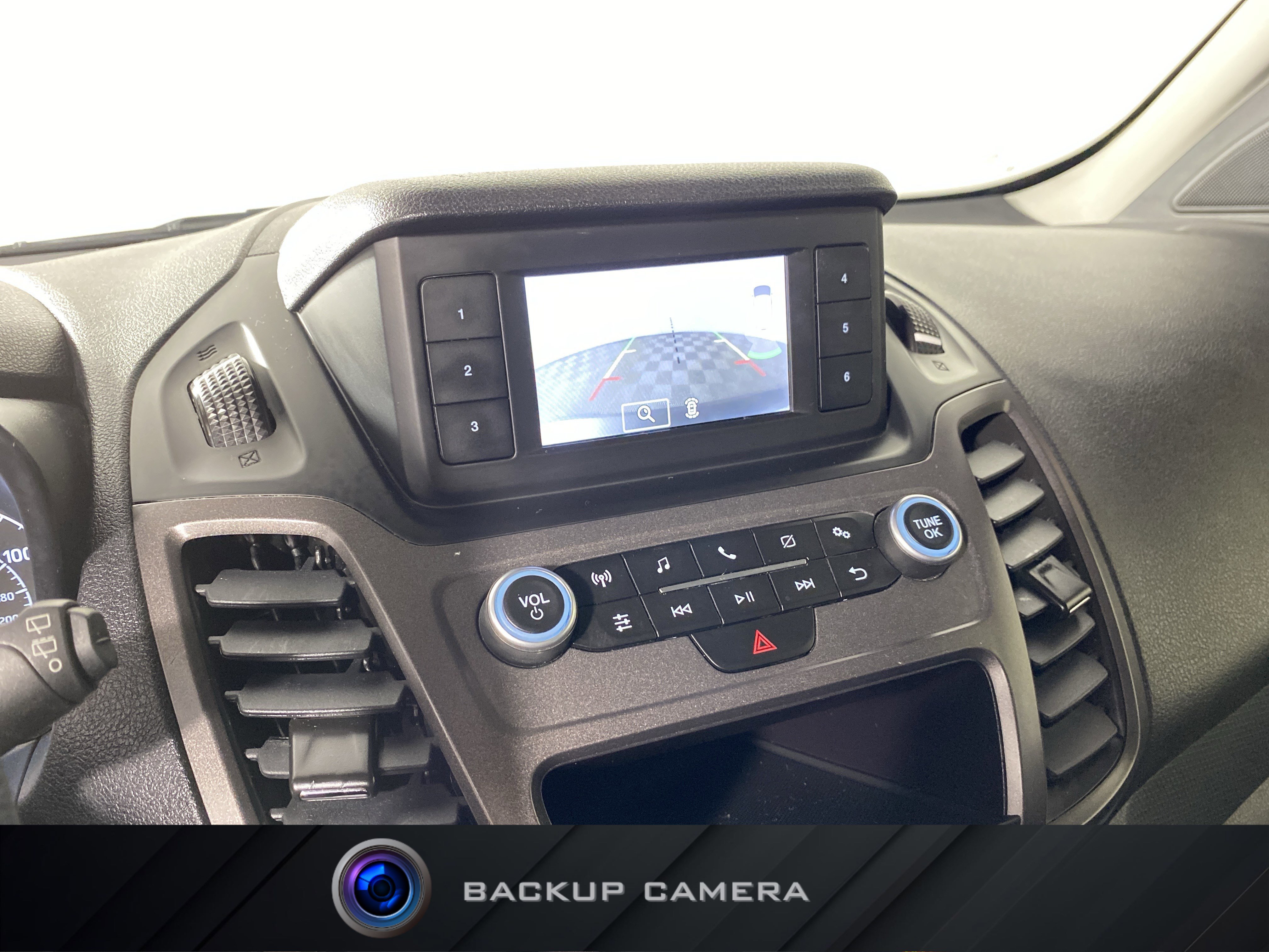 Used 2023 Ford Transit Connect XL image 2