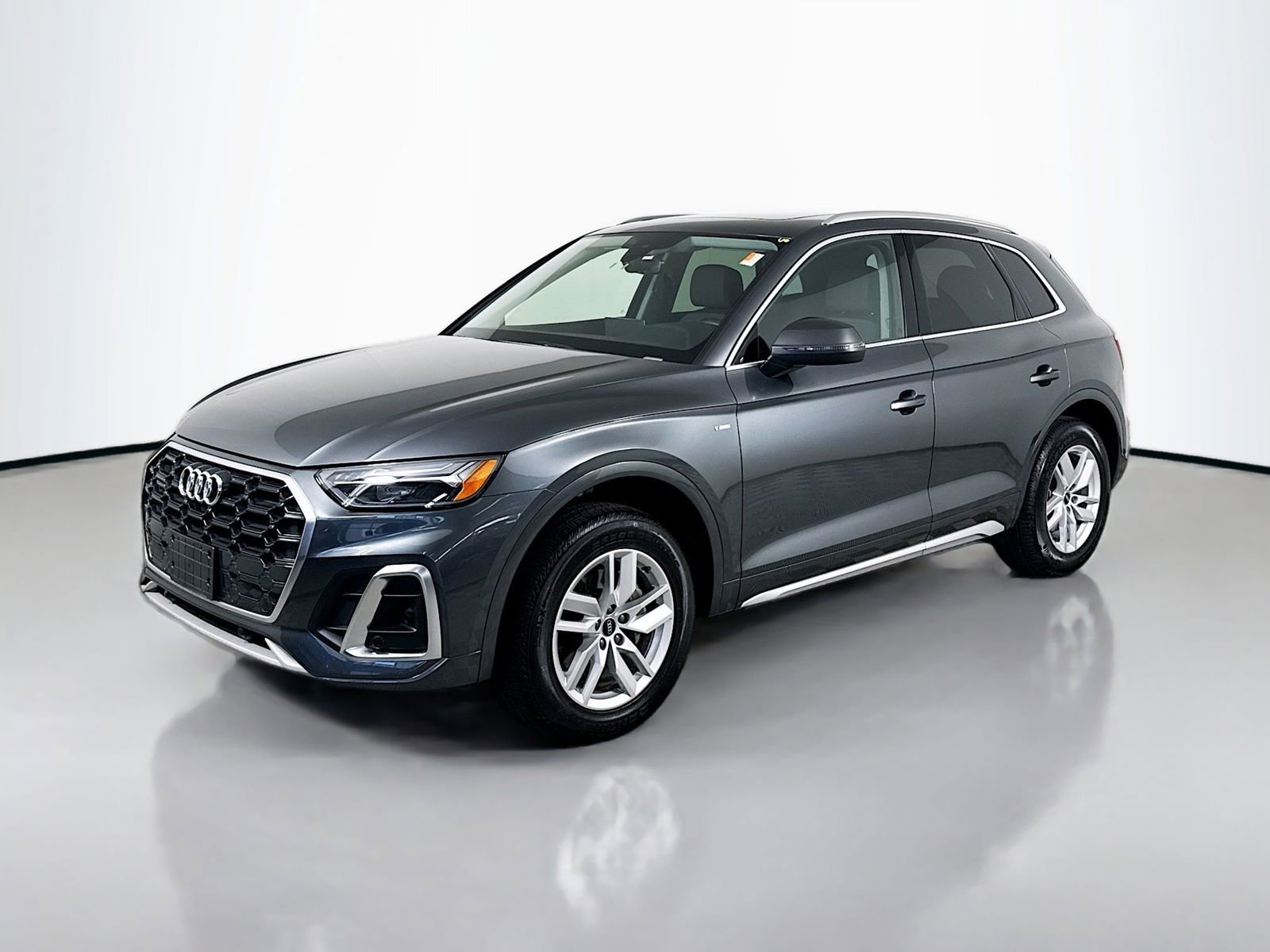 Certified 2023 Audi Q5 2.0T Premium AWD/4WD image 1
