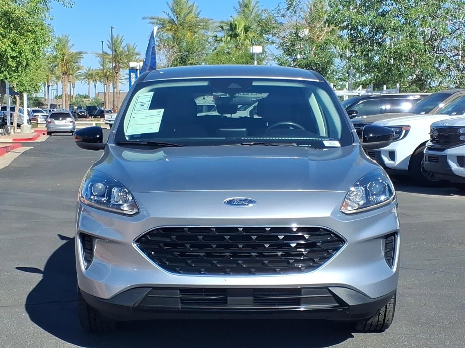 Certified 2022 Ford Escape SE w/ SE Sport Appearance Package FWD image 2