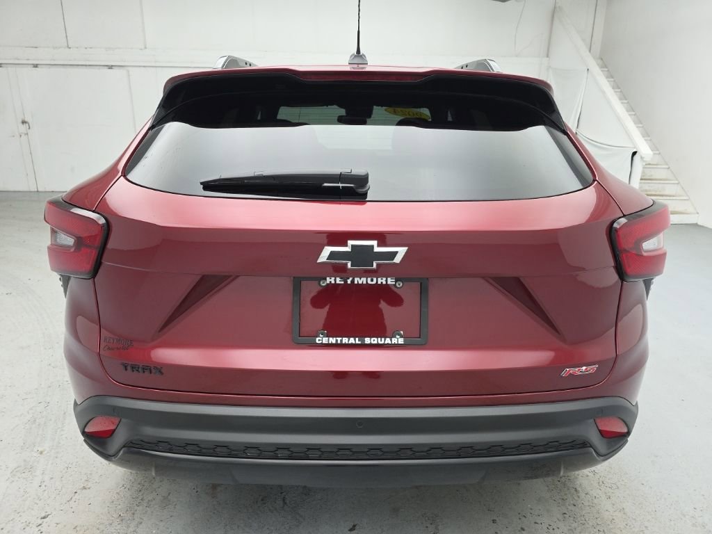 Used 2024 Chevrolet Trax RS w/ Driver Confidence Package image 11