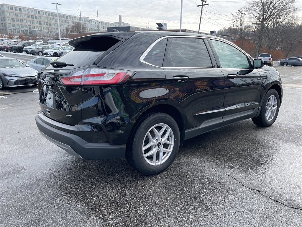 Used 2023 Ford Edge SEL image 8